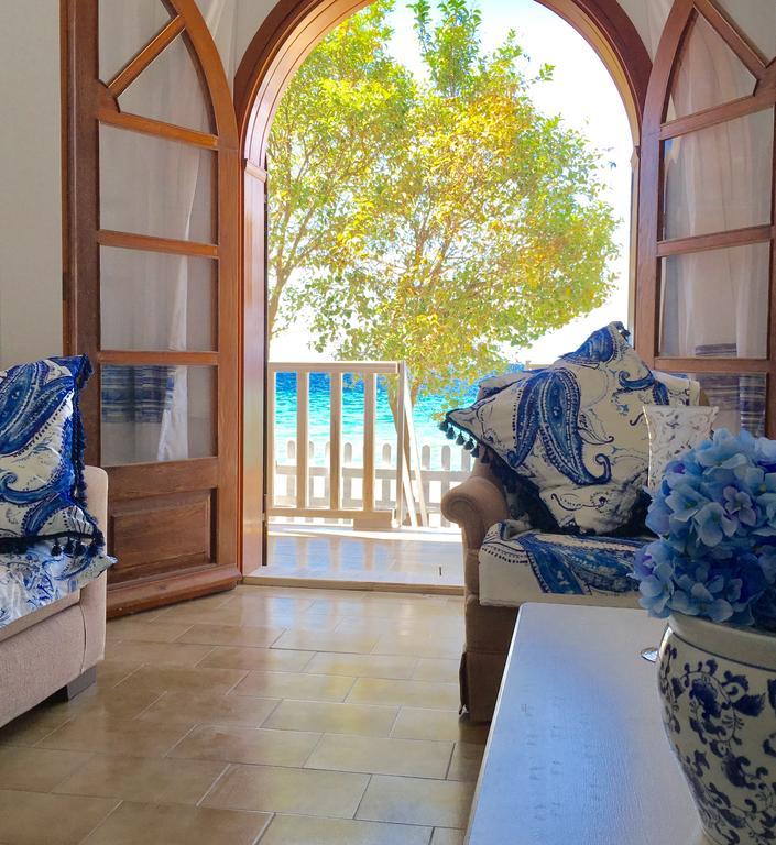 Byblos Mare-The Exclusive Beach Front Villa Skala Sotiros Ngoại thất bức ảnh